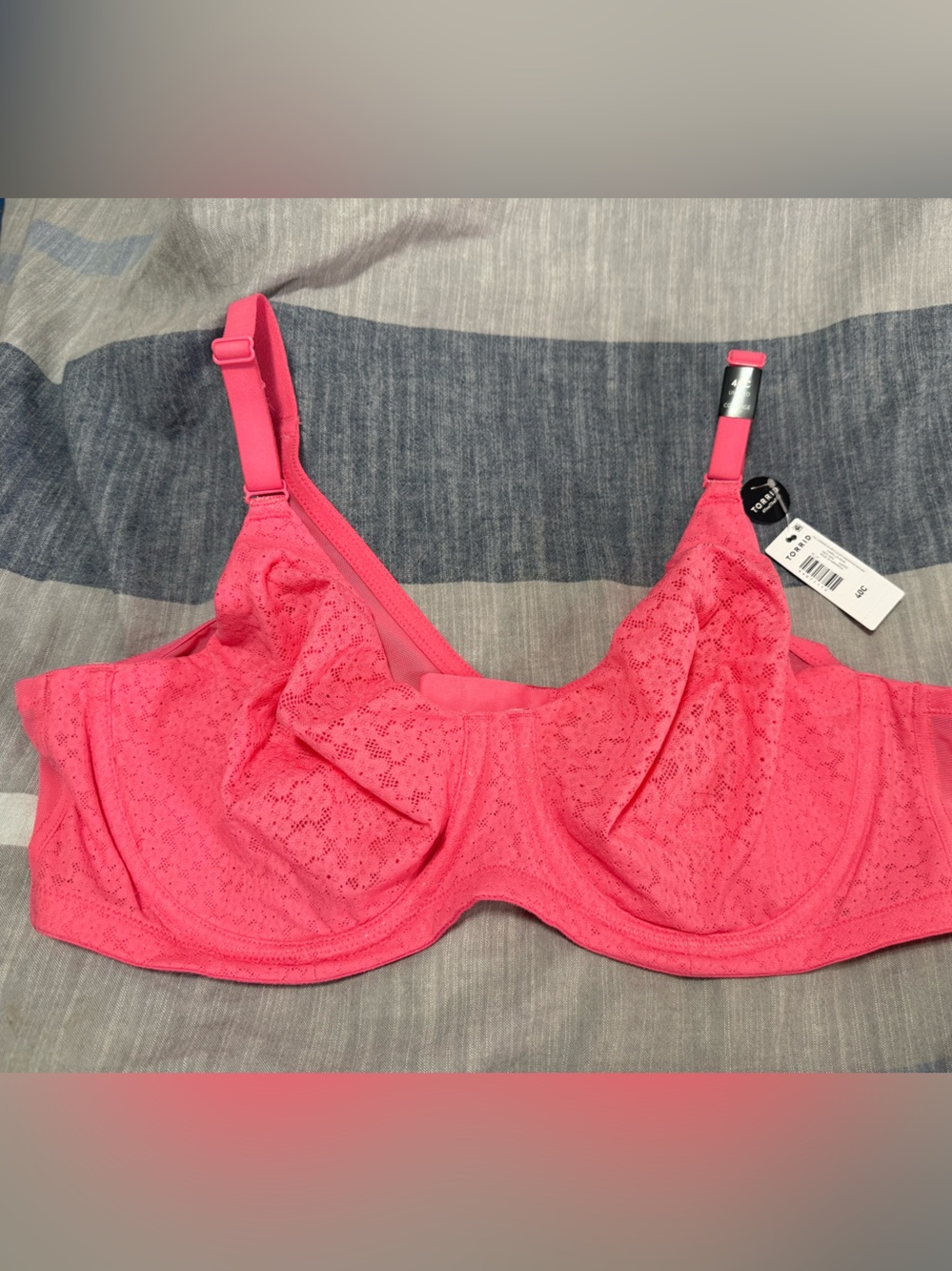 torrid Hot Pink Lace Underwire Bra